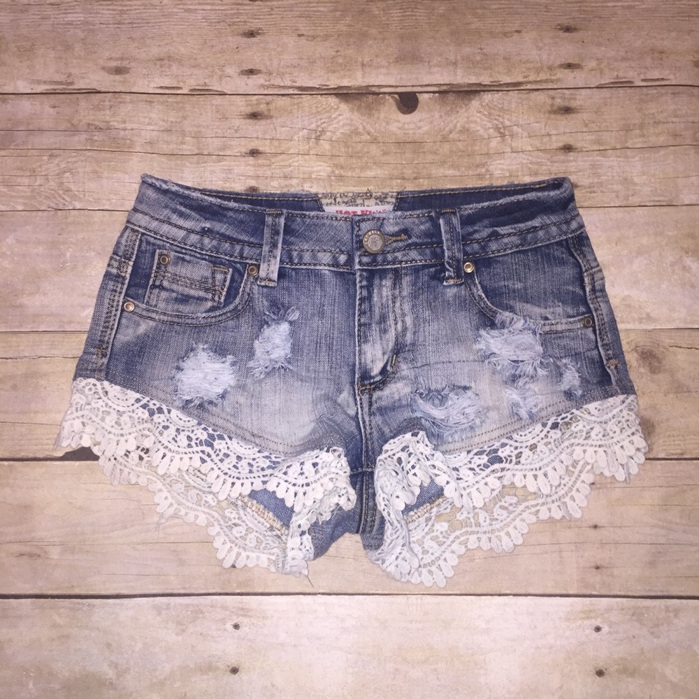 HOT KISS SHORTS (1)💙
